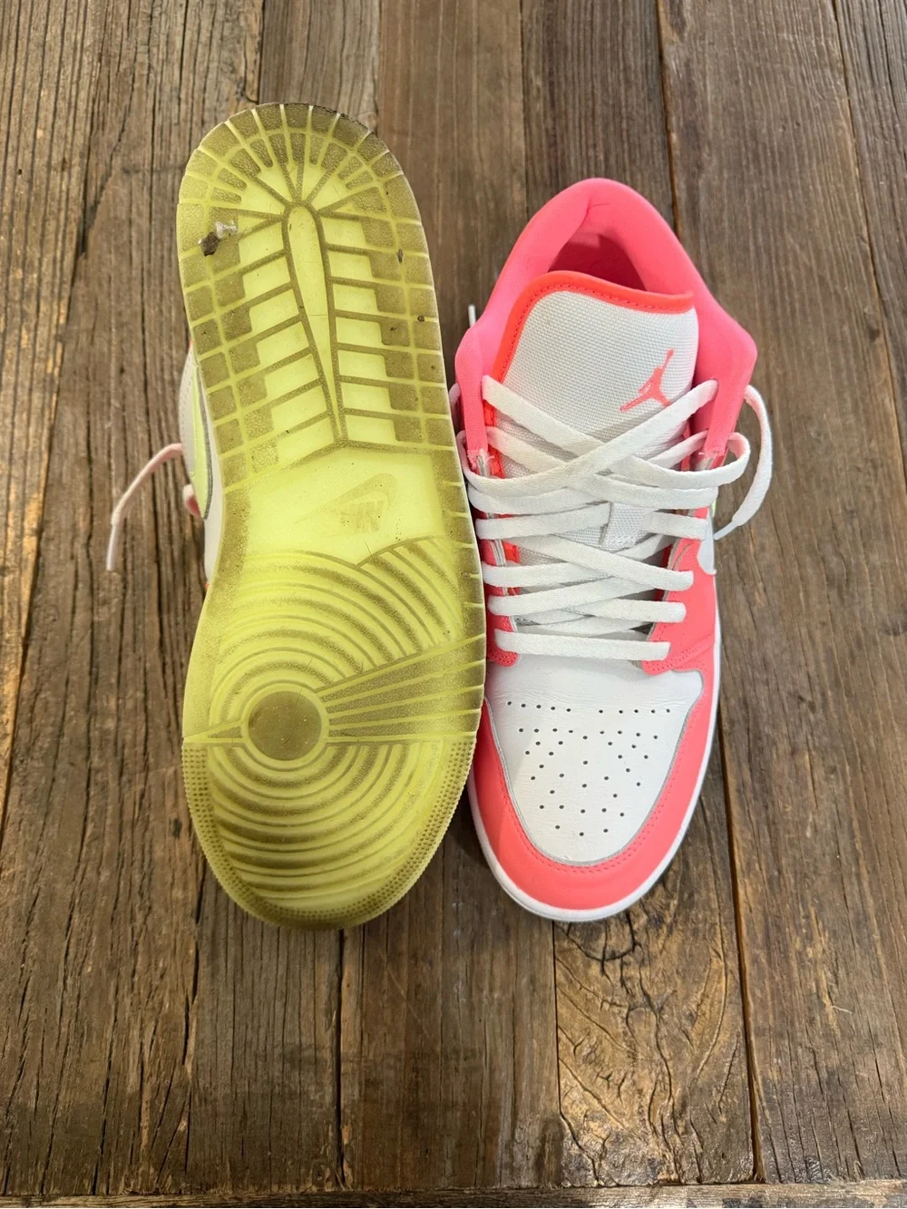 Nike Air Jordan 1 Low SE 